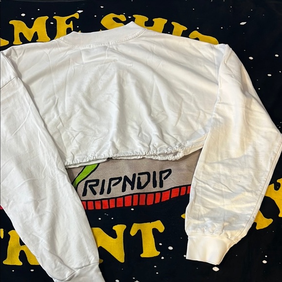 TALENTLESS WOMENS CINCH CROP CREW - Picture 8 of 13